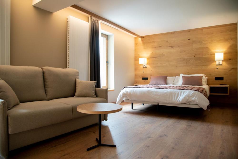 Hotel Roya Эспот Экстерьер фото